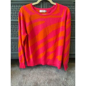 Nearly NEW 100% Cashmere magenta leopard sweater, Med $250 C38